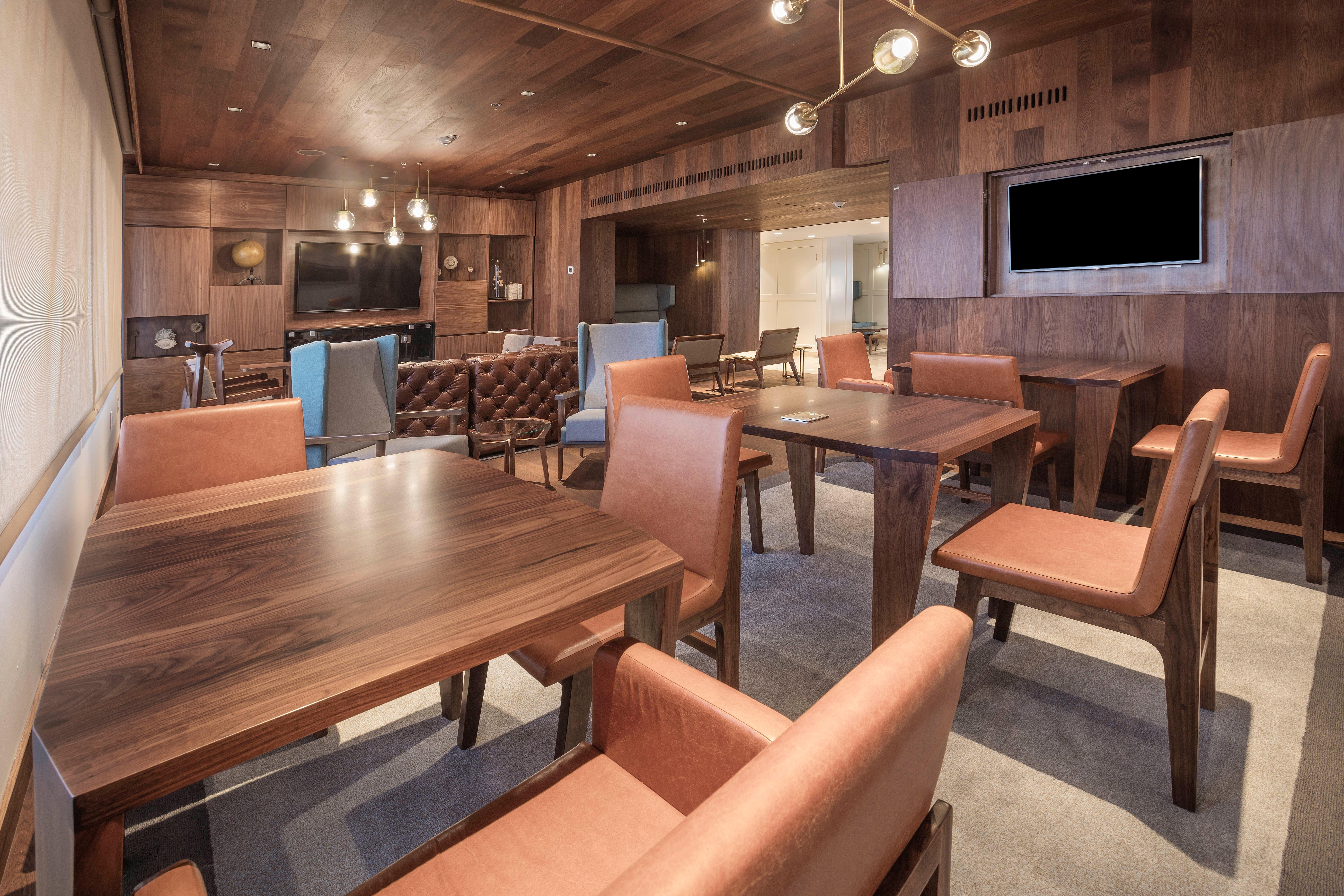 Presidente Intercontinental Mexico City By Ihg Exterior photo The Club at Newark Airport