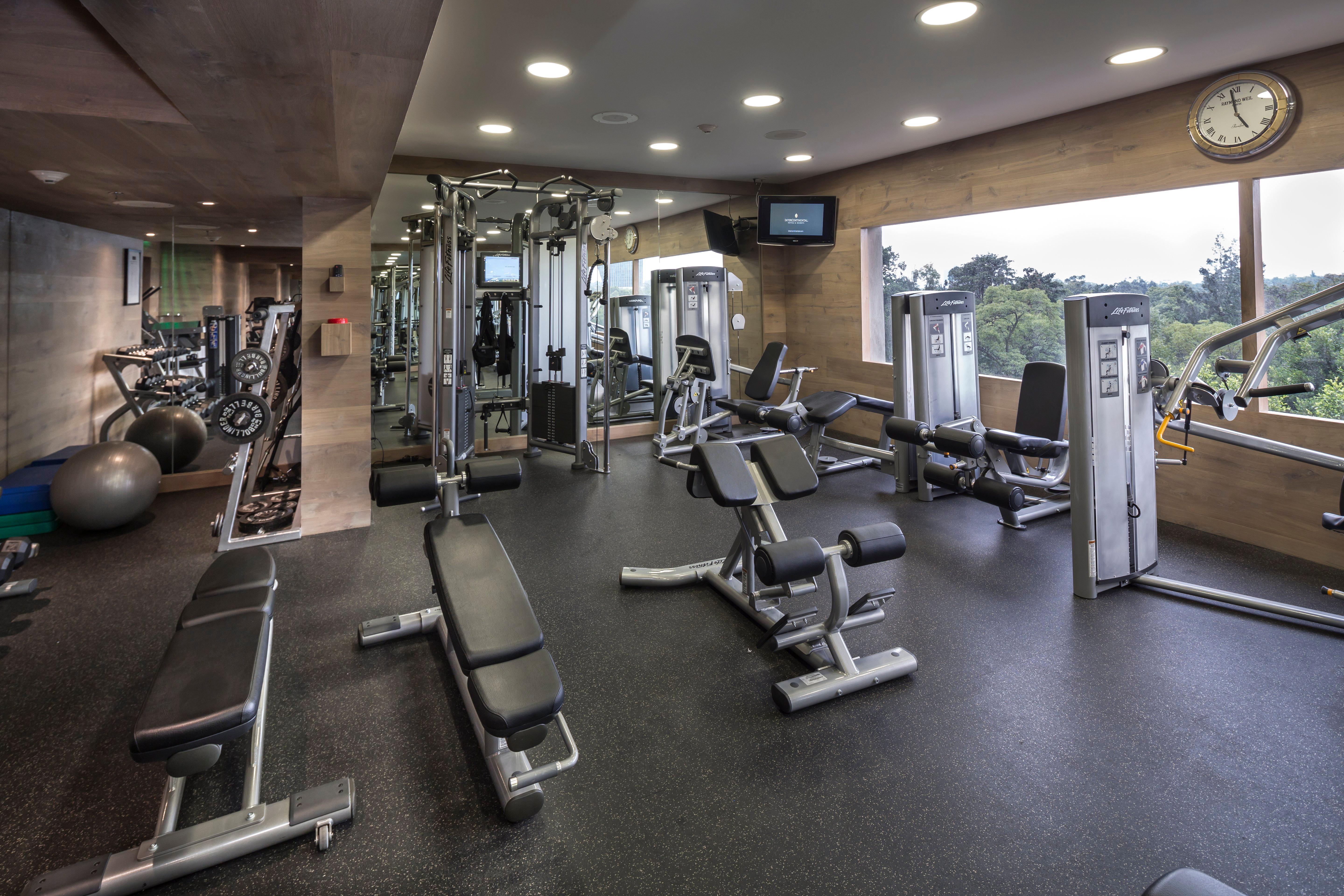 Presidente Intercontinental Mexico City By Ihg Exterior photo A gym at a hotel
